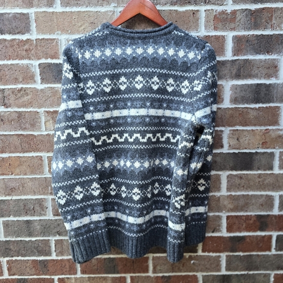 L.L. Bean Lambs Wool Charcoal and Cream Patterned Crewneck Sweater - Picture 4 of 9